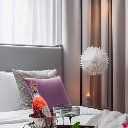 Appartement Holt - Flowers In Wonderland Bucarest