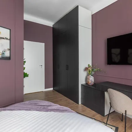 Holt - Flowers In Wonderland Appartement Bucarest