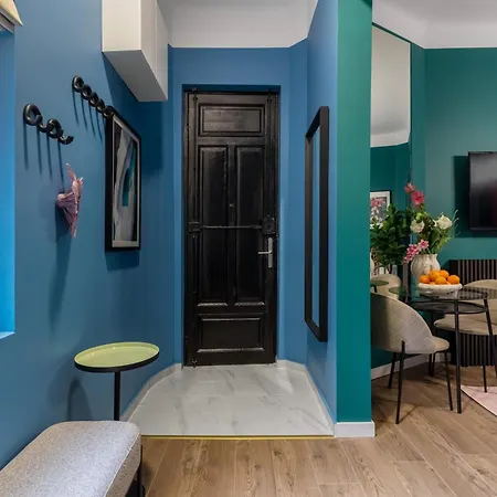 Holt - Flowers In Wonderland Appartamento