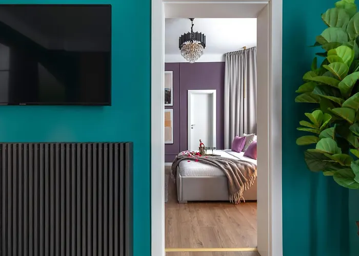 Holt - Flowers In Wonderland Apartment Bucharest