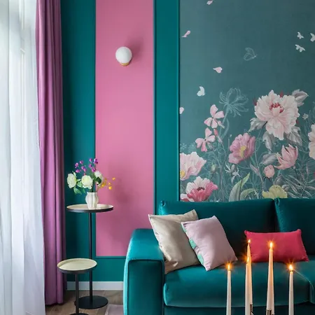Apartment Holt - Flowers In Wonderland *